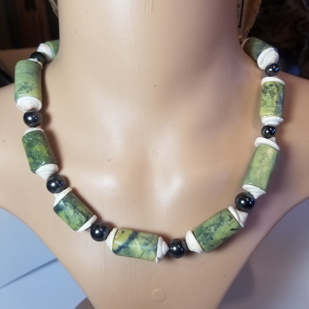 Marble Stone With Shells Statement Necklace - image 1